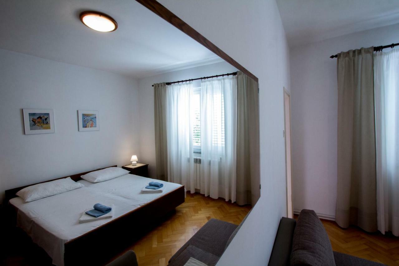Sobe Tonica Hotell Krk Town Exteriör bild